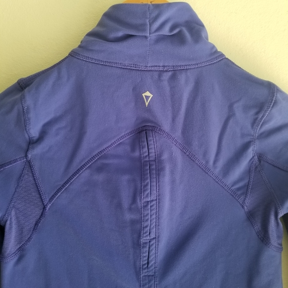 Ivivva lululemon purple zip up sweater - Picture 11 of 14